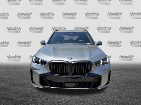 New 2026 BMW X5 xDrive40i w/ M Sport Package AWD/4WD image 3