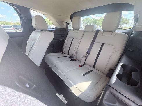 Used 2024 MAZDA CX-90 3.3 Turbo w/ Preferred Package AWD/4WD image 8