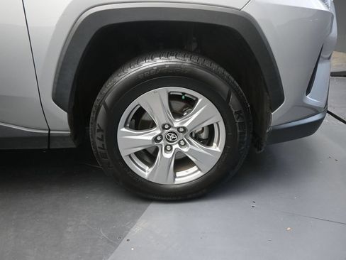 Used 2024 Toyota RAV4 XLE FWD image 20