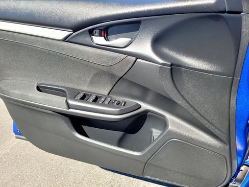 Certified 2018 Honda Civic EX image 17
