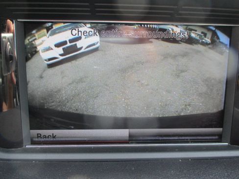 Used 2013 Mercedes-Benz E 350 4MATIC Sedan image 12