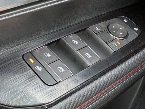 New 2026 Nissan Kicks SR w/ Cold Weather Package image 51