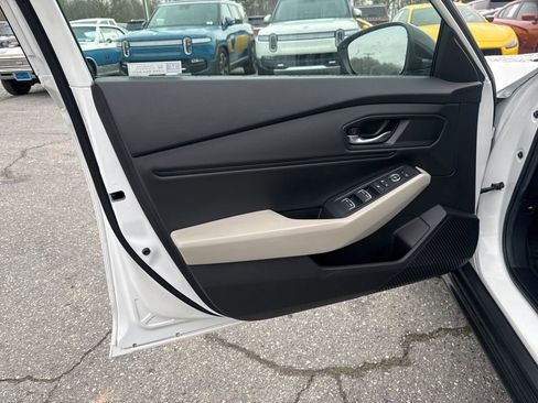 Used 2025 Honda Accord SE image 25