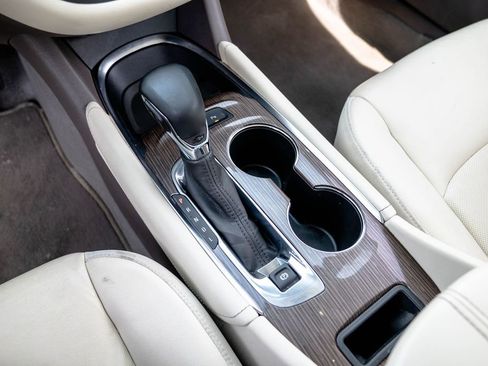 Used 2024 Chevrolet Malibu LT image 22