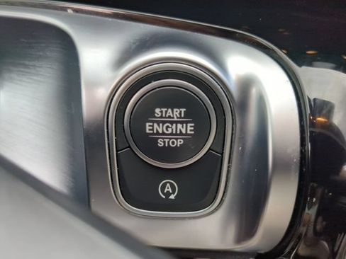 Used 2021 Mercedes-Benz GLB 250 image 35