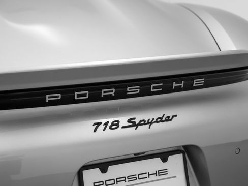 Used 2020 Porsche 718 Boxster Spyder image 20