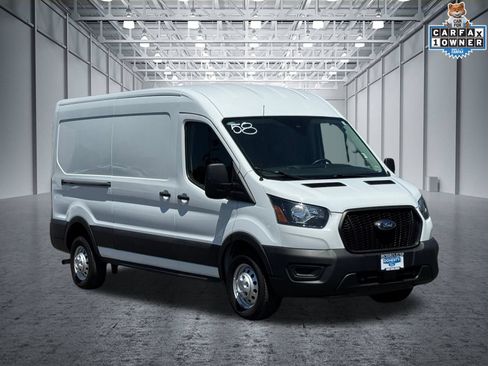Used 2023 Ford Transit 250 Medium Roof AWD image 4