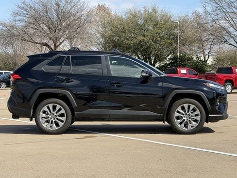 Certified 2025 Toyota RAV4 XLE Premium image 3