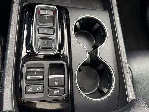 Certified 2023 Honda Pilot Touring image 32