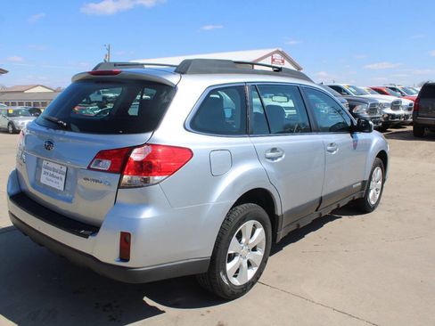 Used 2012 Subaru Outback 2.5i w/ Alloy Wheel Pkg image 8