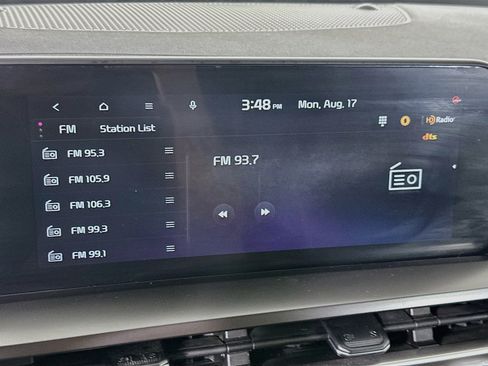 Used 2025 Kia Telluride S FWD image 21