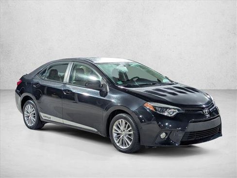 Used 2014 Toyota Corolla LE image 3