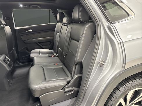 Used 2023 Volkswagen Atlas Cross Sport SEL image 29