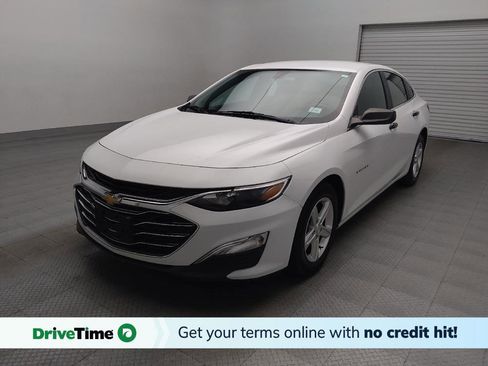 Used 2019 Chevrolet Malibu LS image 1