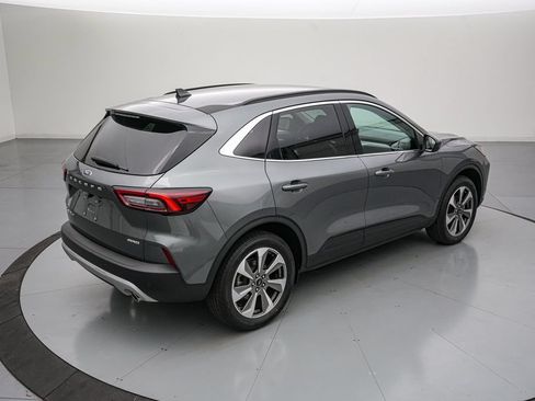 Certified 2025 Ford Escape Platinum AWD/4WD image 4