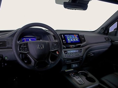 Used 2023 Honda Passport TrailSport image 13