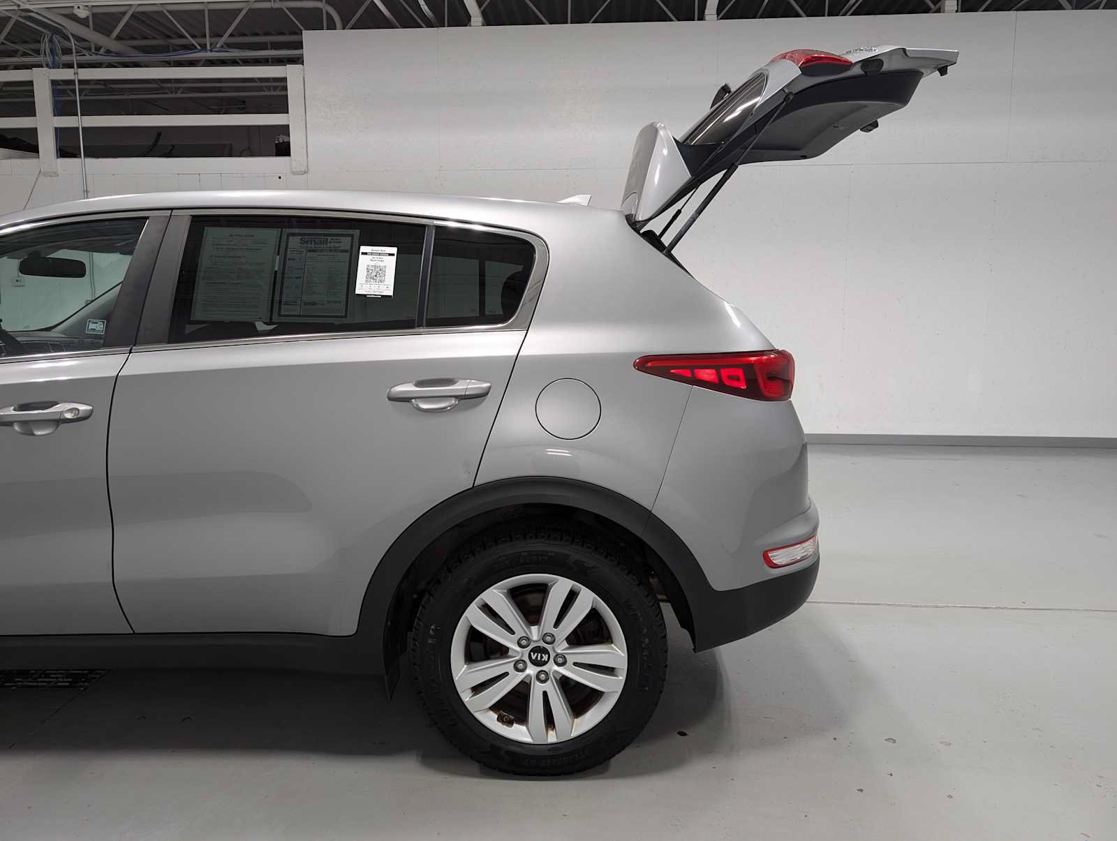 Used 2019 Kia Sportage LX AWD/4WD image 11