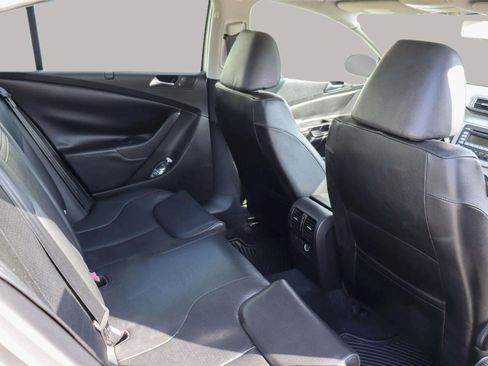 Used 2009 Volkswagen Passat Komfort image 30