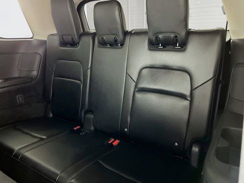 Used 2023 Nissan Pathfinder SL w/ Lighting Package (N92) image 31