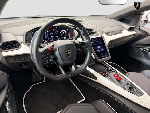 Used 2024 Lamborghini Revuelto AWD/4WD image 19