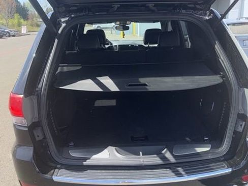 Used 2018 Jeep Grand Cherokee Overland image 5