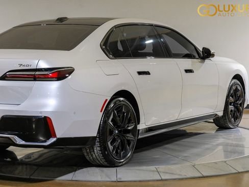 Used 2024 BMW 740i w/ Premium Package 2 image 14