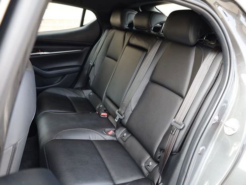 Used 2019 MAZDA MAZDA3 AWD Automatic w/Preferred Pkg image 18