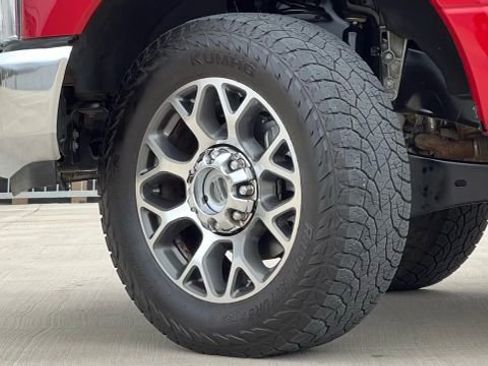 Used 2020 Ford F250 Lariat w/ Lariat Value Package image 56