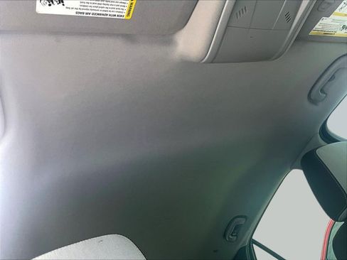 Used 2020 Chevrolet Equinox LS FWD image 17