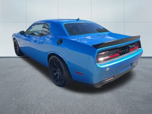 Used 2016 Dodge Challenger SRT Hellcat image 3