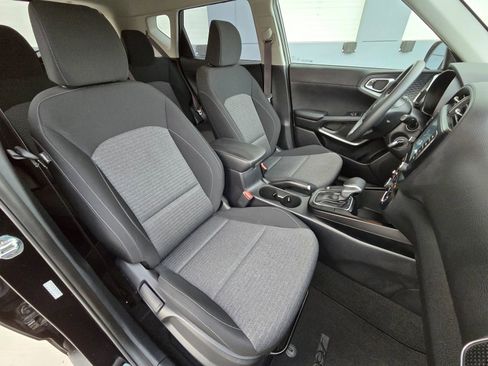 Used 2021 Kia Soul S image 27