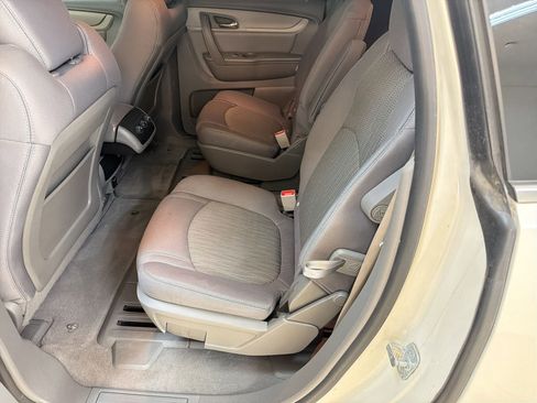 Used 2014 Chevrolet Traverse LT w/ All-Star Edition FWD image 13