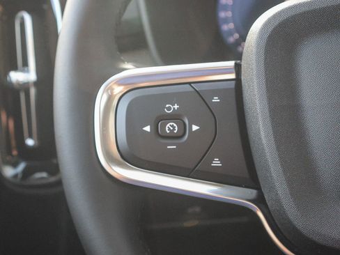 New 2026 Volvo XC40 B5 Plus w/ Climate Package AWD/4WD image 36