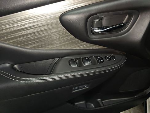 Used 2017 Nissan Murano Platinum w/ Platinum Technology Package image 32