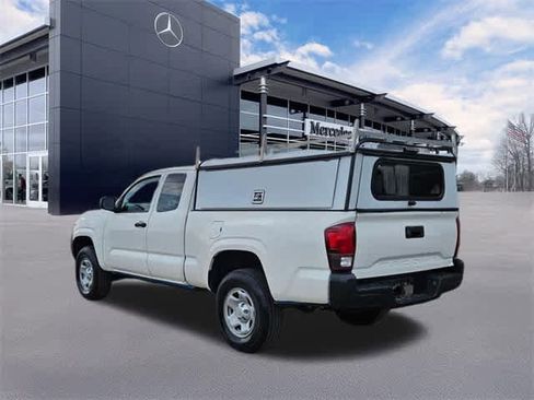 Used 2022 Toyota Tacoma SR image 6