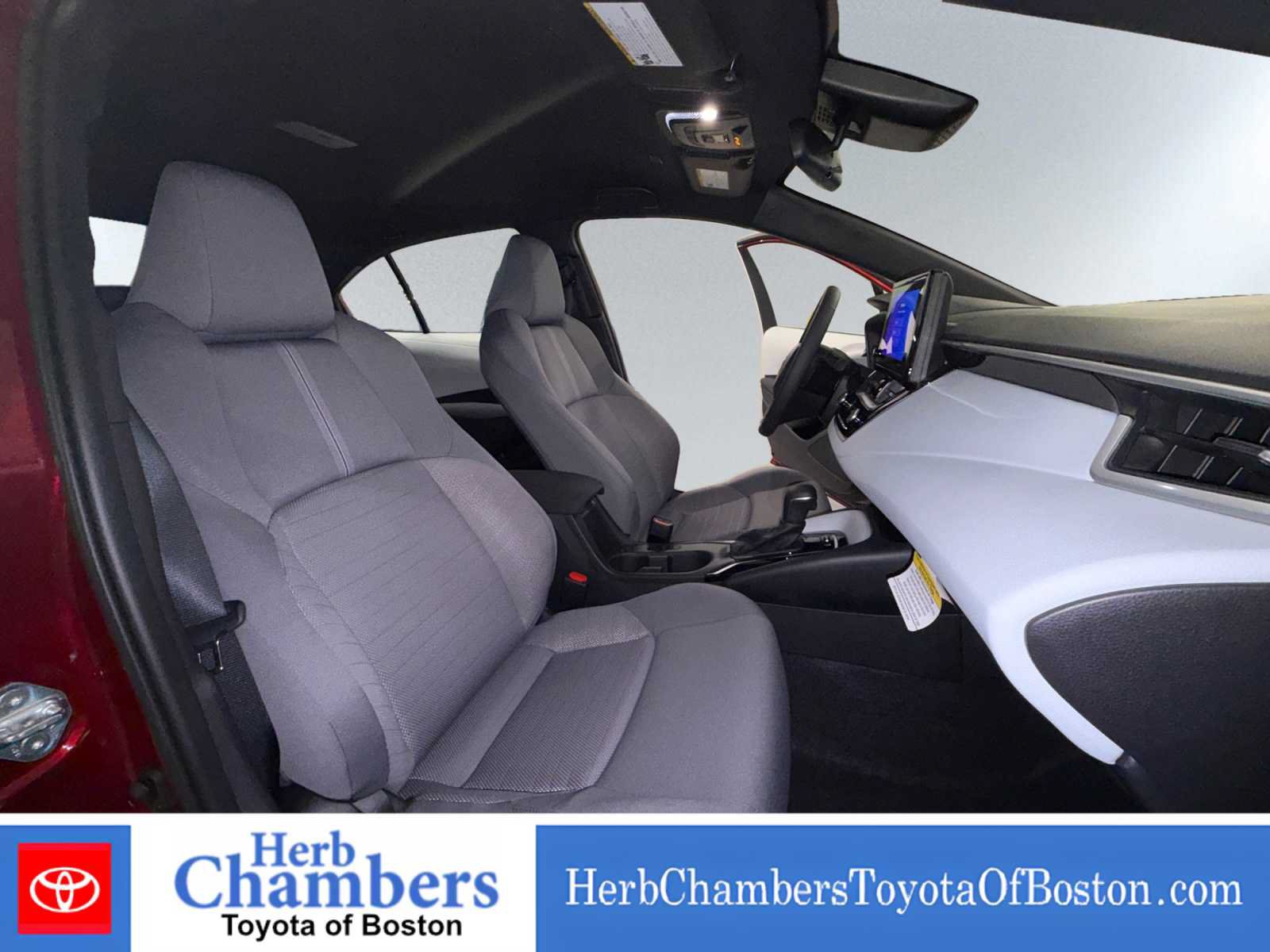 Used 2026 Toyota Corolla SE FWD image 16