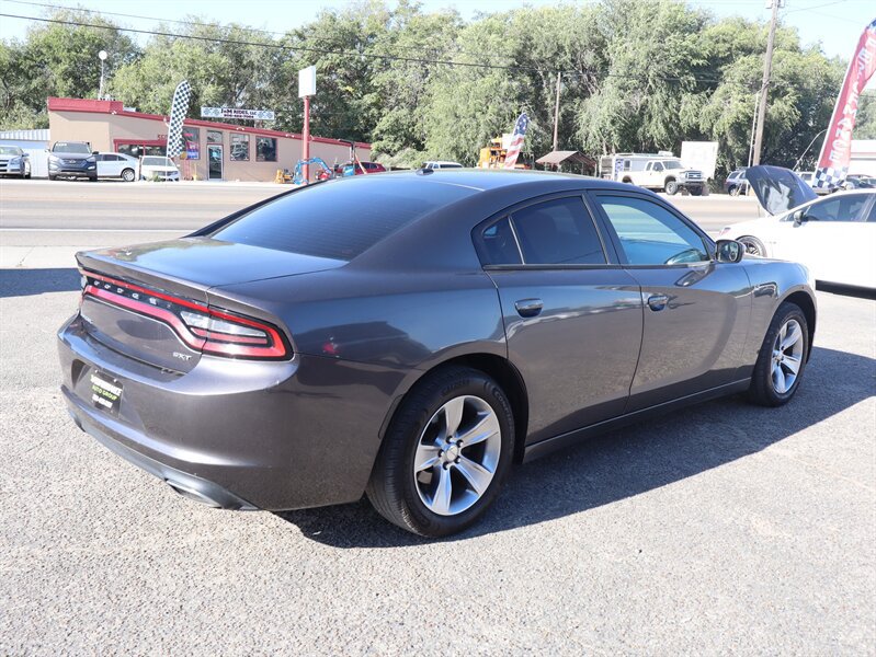 Used 2015 Dodge Charger SXT RWD image 7