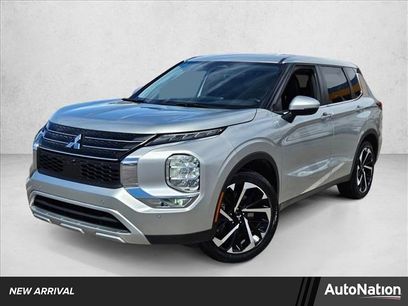 Used 2024 Mitsubishi Outlander SE