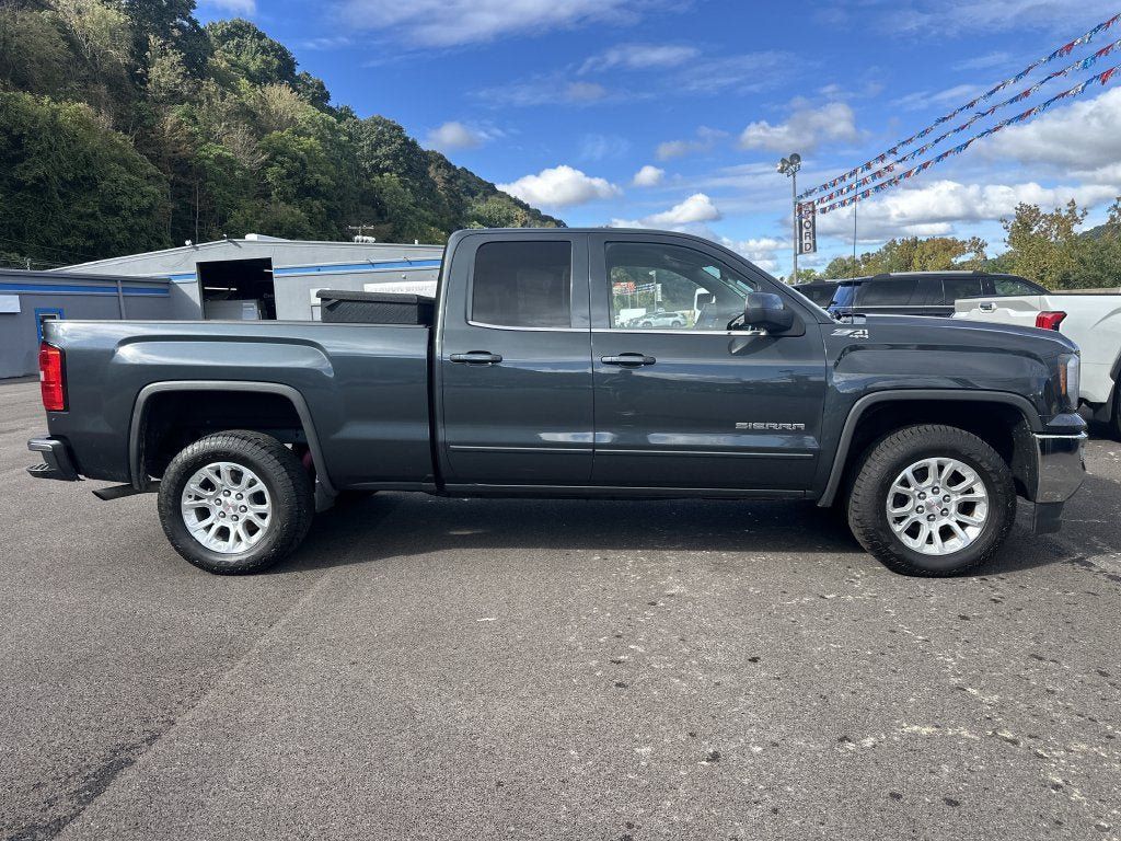 Used 2019 GMC Sierra 1500 SLE w/ SLE Value Package AWD/4WD image 3