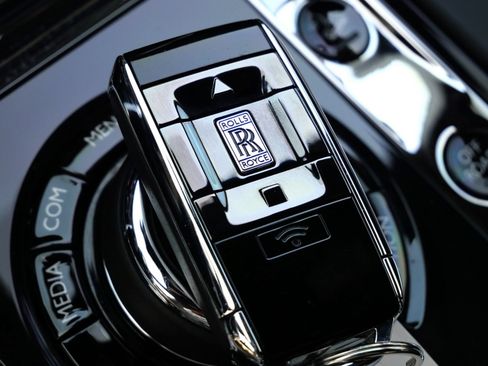 Certified 2023 Rolls-Royce Cullinan AWD/4WD image 32
