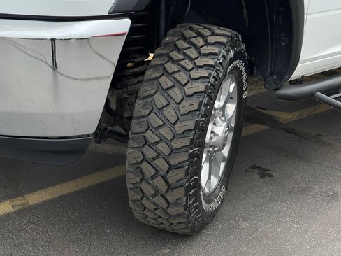 Used 2018 RAM 2500 Tradesman w/ Chrome Appearance Group AWD/4WD image 33