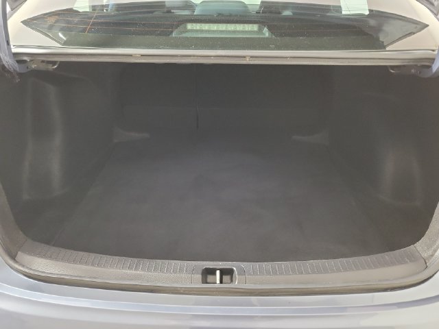 Used 2021 Toyota Corolla LE FWD image 9