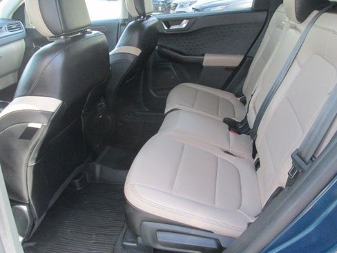 Used 2020 Ford Escape Titanium AWD/4WD image 11