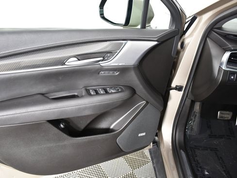 Used 2023 Cadillac XT5 Sportv AWD/4WD image 39