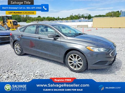 Used 2017 Ford Fusion SE FWD image 5