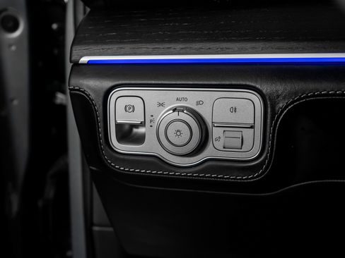 Used 2023 Mercedes-Benz Maybach GLS 600 Maybach GLS 600 image 43