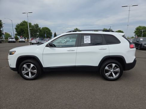 Used 2022 Jeep Cherokee Limited AWD/4WD image 11