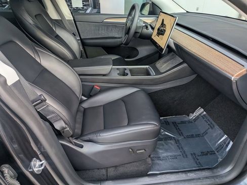 Used 2024 Tesla Model Y Long Range RWD image 20