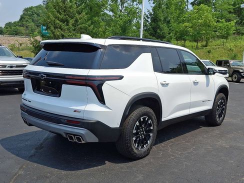 Used 2024 Chevrolet Traverse Z71 w/ Enhanced Driving Package AWD/4WD image 6