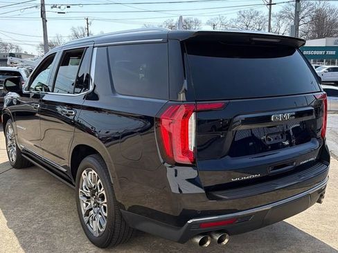 Used 2023 GMC Yukon Denali Ultimate image 3